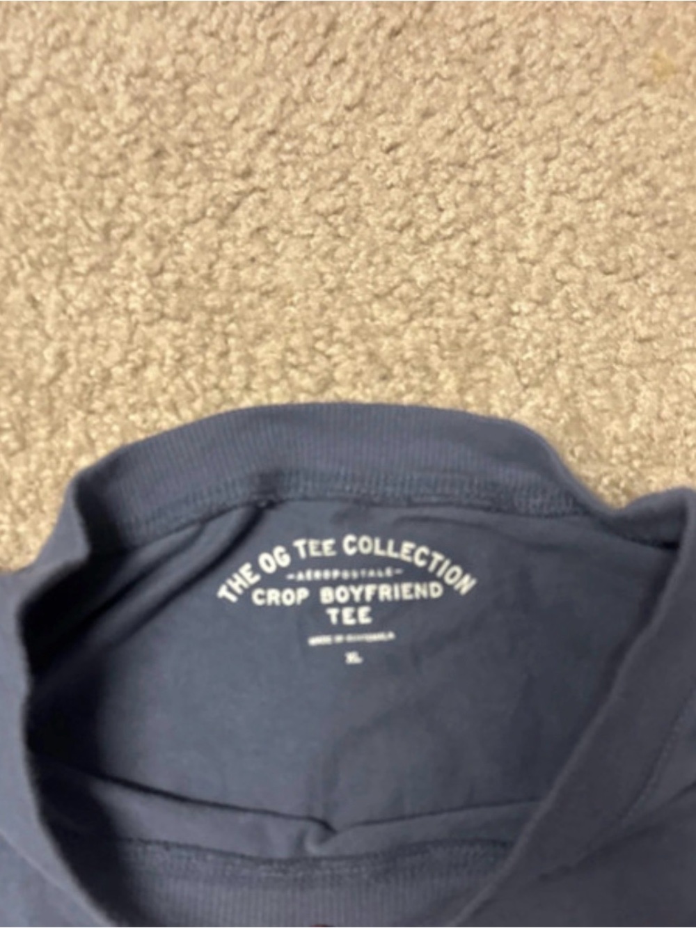 Aeropostale Navy Crop Tee with White Cape Cod Graphic - Picture 2 of 3